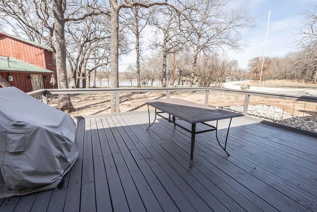 220 Comanche Trail, Nocona, TX 76255