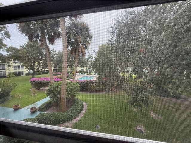 1100 Ponce De Leon Circle N208, Vero Beach, FL 32960