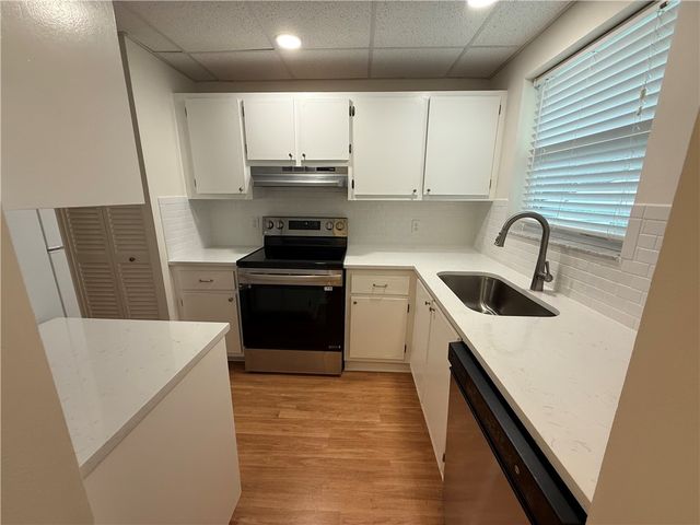 1100 Ponce De Leon Circle N208, Vero Beach, FL 32960