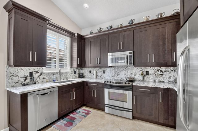 13153 La Sabina Drive, Delray Beach, FL 33446