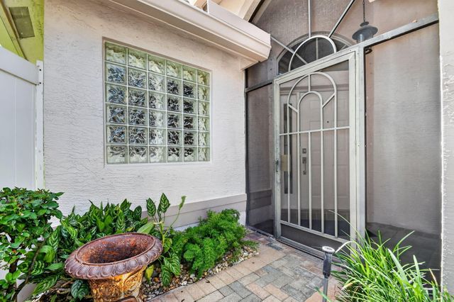 13153 La Sabina Drive, Delray Beach, FL 33446