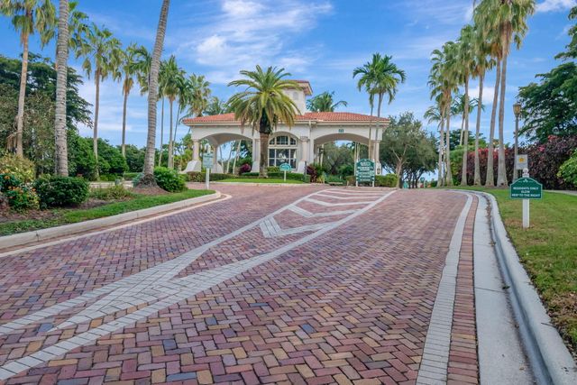 13153 La Sabina Drive, Delray Beach, FL 33446