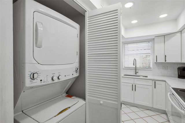 4307 GULF DRIVE 109, Holmes Beach, FL 34217