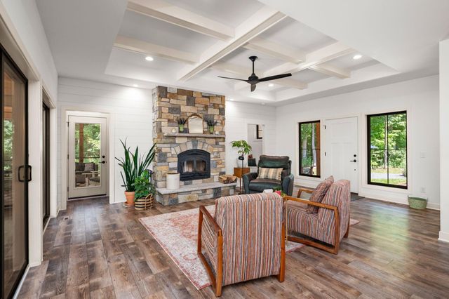 1775 Retreat Circle, Minnetrista, MN 55364
