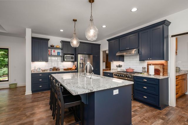 1775 Retreat Circle, Minnetrista, MN 55364