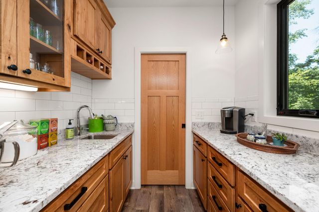 1775 Retreat Circle, Minnetrista, MN 55364