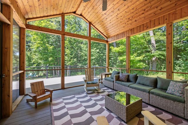 1775 Retreat Circle, Minnetrista, MN 55364