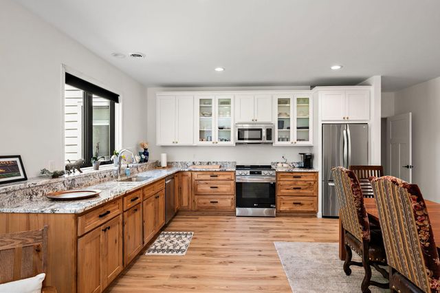 1775 Retreat Circle, Minnetrista, MN 55364