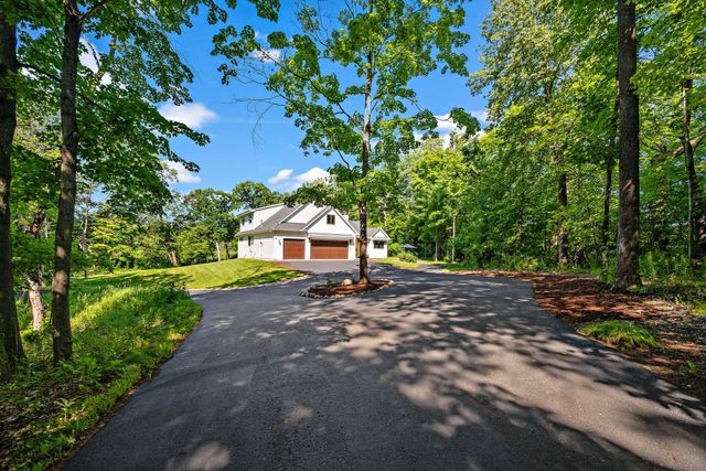1775 Retreat Circle, Minnetrista, MN 55364