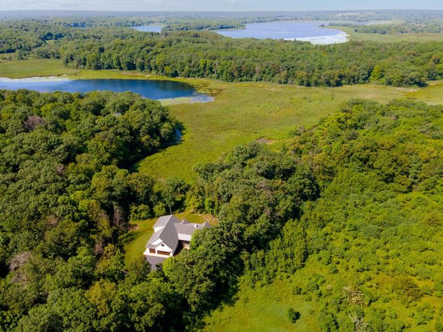 1775 Retreat Circle, Minnetrista, MN 55364