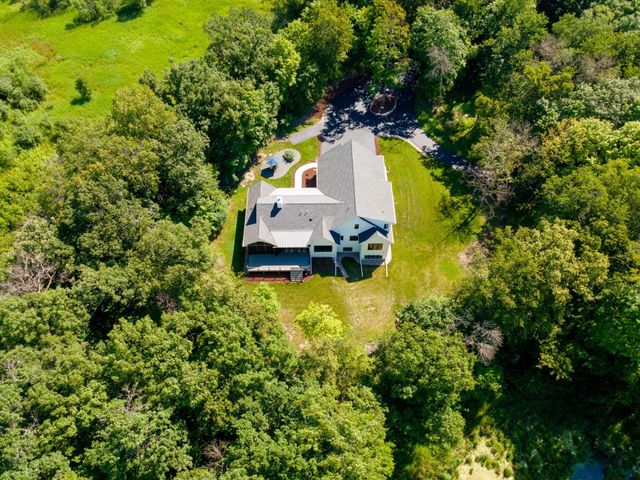 1775 Retreat Circle, Minnetrista, MN 55364