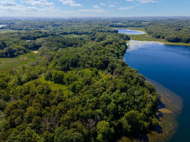 1775 Retreat Circle, Minnetrista, MN 55364