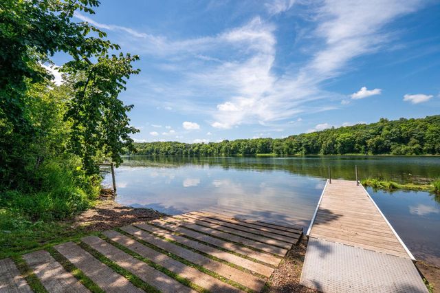 1775 Retreat Circle, Minnetrista, MN 55364