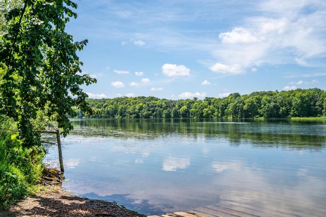 1775 Retreat Circle, Minnetrista, MN 55364
