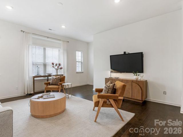 9533 Ainslie Downs Street, Charlotte, NC 28273