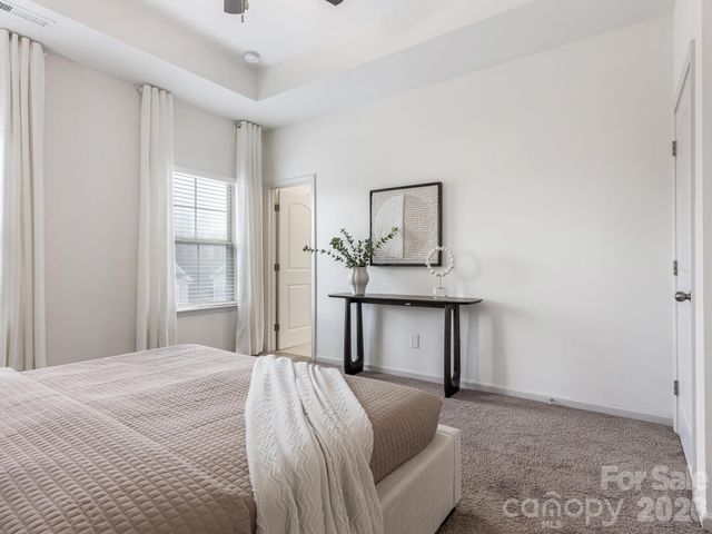 9533 Ainslie Downs Street, Charlotte, NC 28273