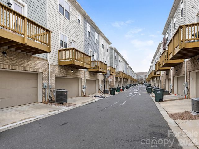 9533 Ainslie Downs Street, Charlotte, NC 28273