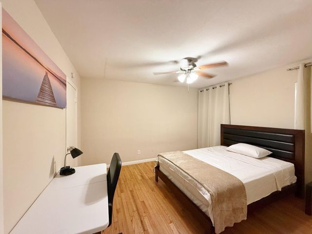 2007 Sheridan Street, Houston, TX 77030