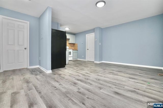 51 Demarest Street, Newark, NJ 07112