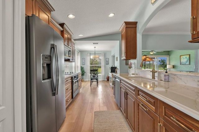 5811 GREENBRIAR LOOP, Leesburg, FL 34748