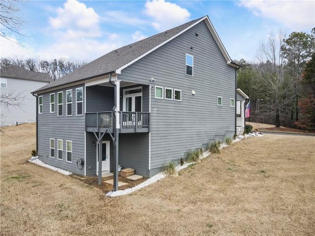 15 Lakeside Way, Cartersville, GA 30121