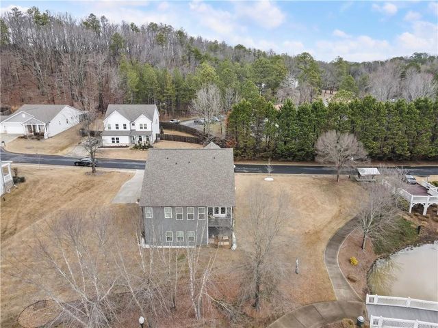 15 Lakeside Way, Cartersville, GA 30121