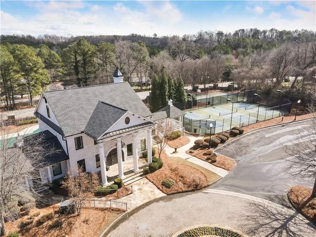 15 Lakeside Way, Cartersville, GA 30121
