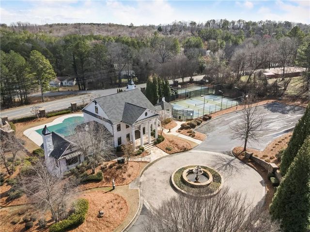 15 Lakeside Way, Cartersville, GA 30121