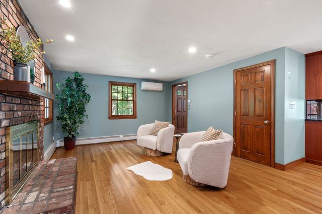 681 High Street, Walpole, MA 02081