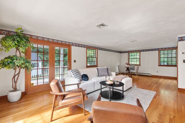 681 High Street, Walpole, MA 02081