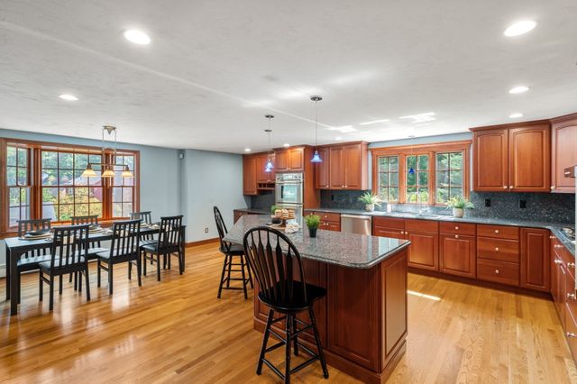 681 High Street, Walpole, MA 02081