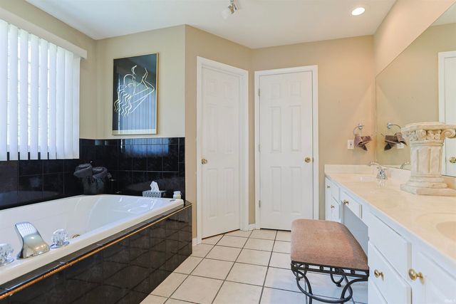 14486 Worthington Drive, Granger, IN 46530