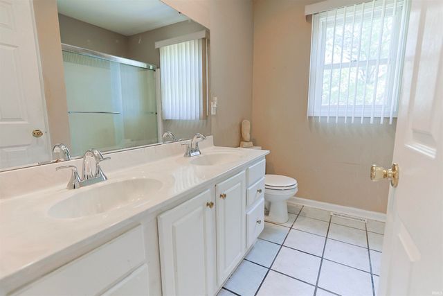 14486 Worthington Drive, Granger, IN 46530