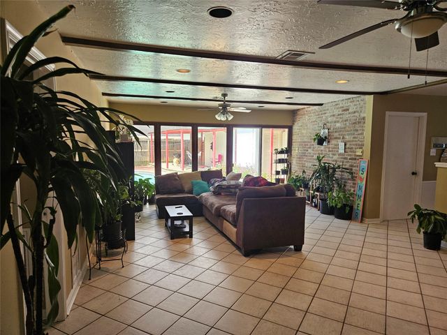 9231 Stroud Drive, Houston, TX 77036