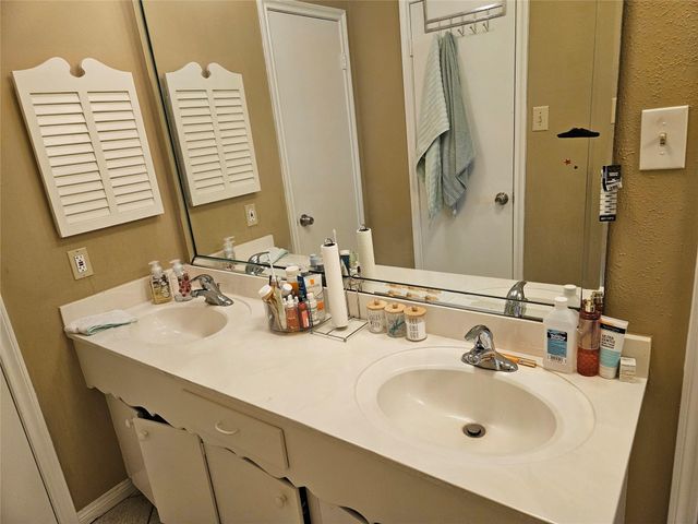 9231 Stroud Drive, Houston, TX 77036