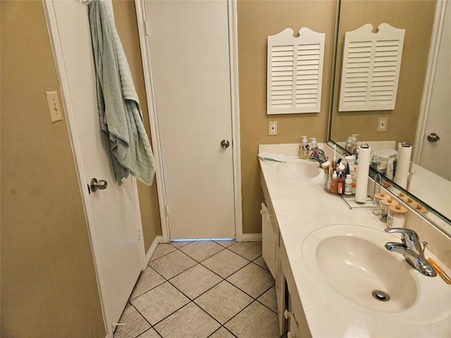 9231 Stroud Drive, Houston, TX 77036
