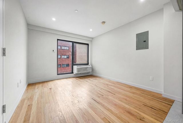 444 Graham Avenue 5F, Brooklyn, NY 11211