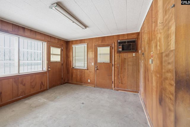 570 W Columbia Avenue, Batesburg, SC 29006