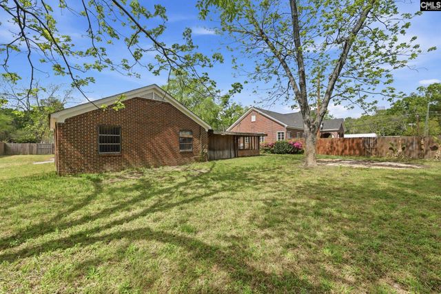 570 W Columbia Avenue, Batesburg, SC 29006