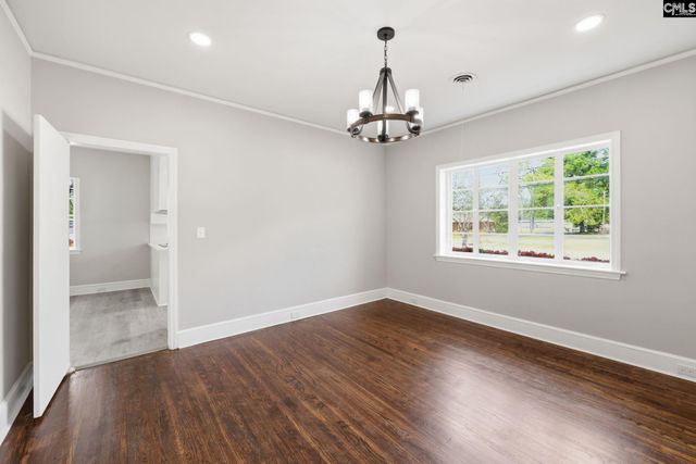 570 W Columbia Avenue, Batesburg, SC 29006