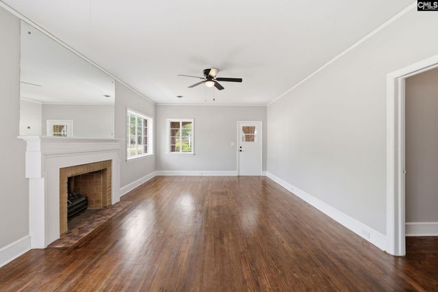 570 W Columbia Avenue, Batesburg, SC 29006