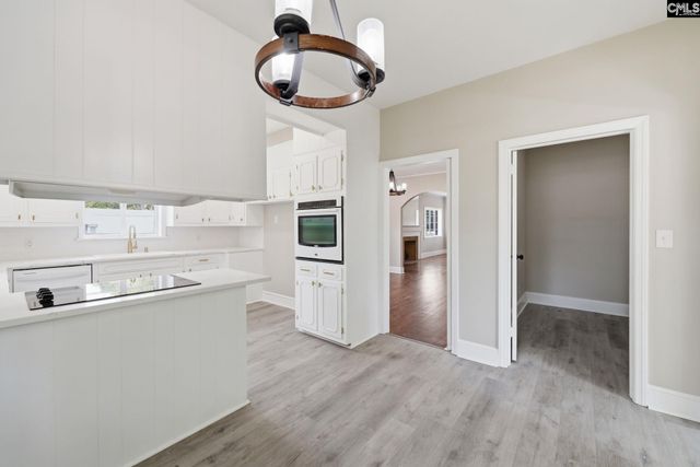 570 W Columbia Avenue, Batesburg, SC 29006