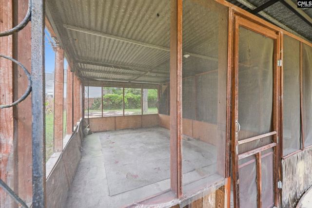 570 W Columbia Avenue, Batesburg, SC 29006