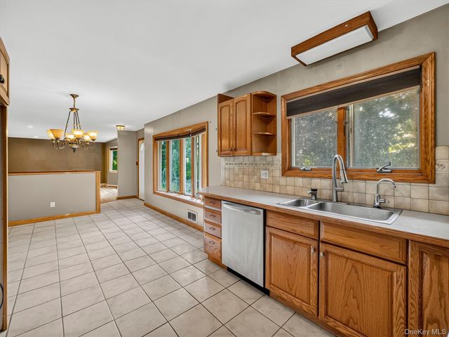 12 Elmwood Drive, New City, NY 10956