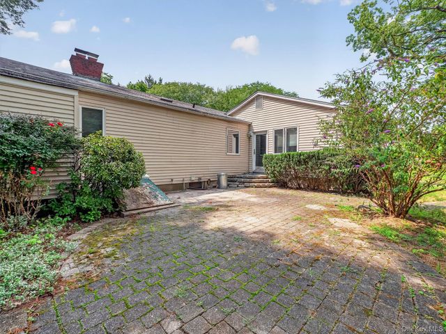 12 Elmwood Drive, New City, NY 10956