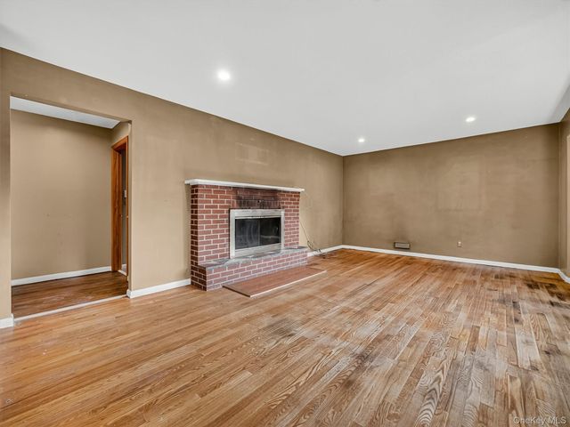 12 Elmwood Drive, New City, NY 10956