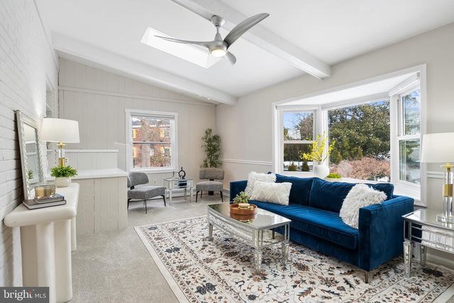 715 W VIEW TER, Alexandria, VA 22301