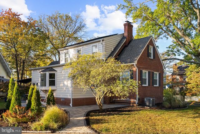 715 W VIEW TER, Alexandria, VA 22301