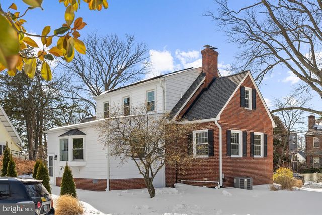 715 W VIEW TER, Alexandria, VA 22301