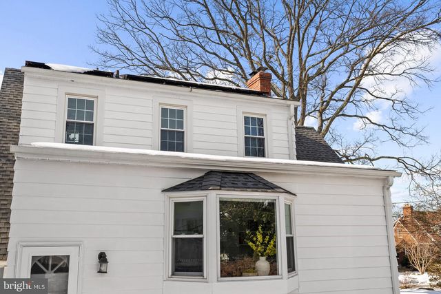 715 W VIEW TER, Alexandria, VA 22301